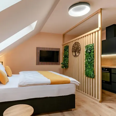 U Me Guest house 4*