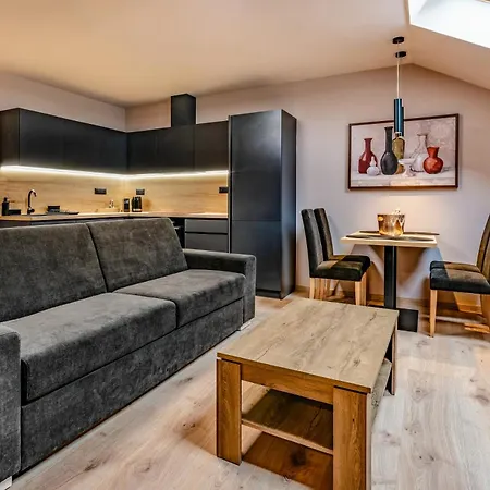 Guest house U Me 4*