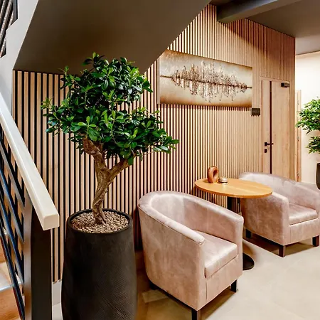 U Me Guest house
